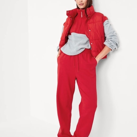 NWT OLD NAVY Quilted Puffer Vest Color Robbie Red - Picture 3 of 7